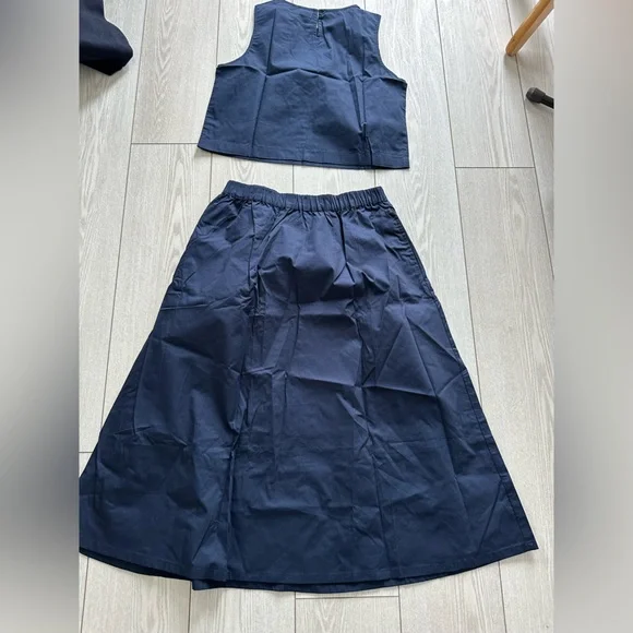 Navy Two-Piece Skirt and Crop Top Set - Picture 7 of 12